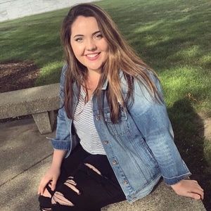 Meet your Posher, Lauren